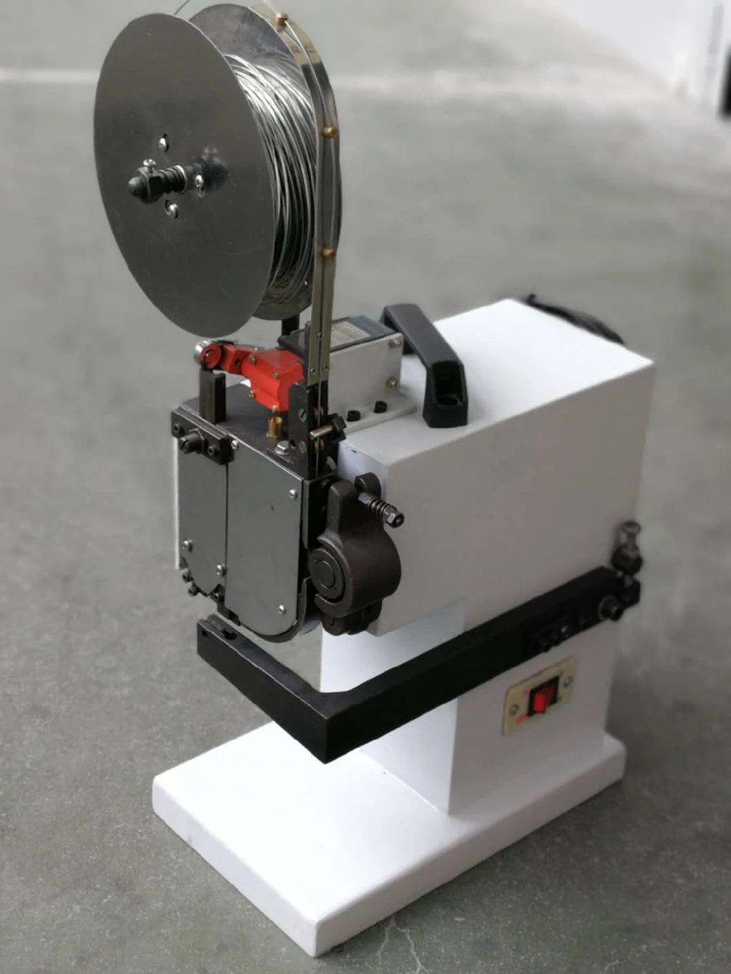 High Speed Mask Ear-Loop Flat Wire Stapler Machine